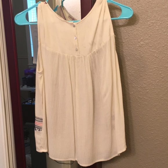 Altar’d state top size M - Picture 3 of 3